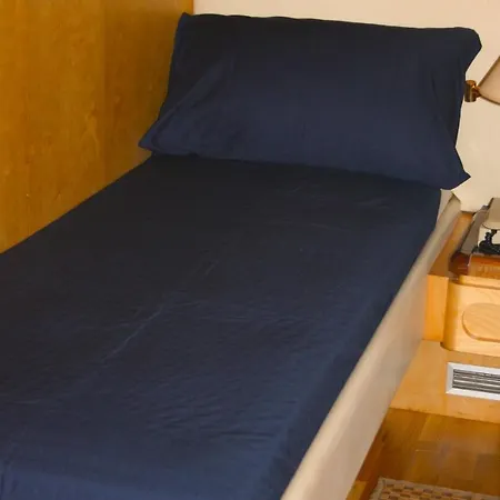 Motor Yacht Isa Mar Bådhotel *