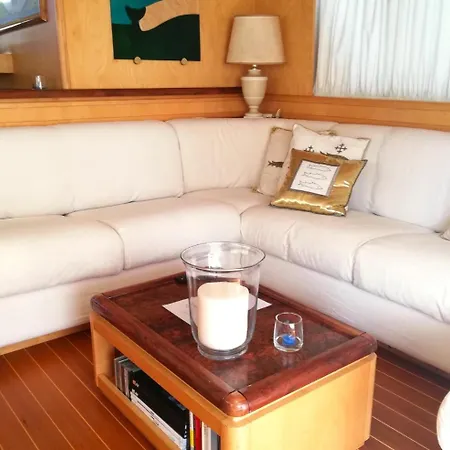 Bådhotel Motor Yacht Isa Mar